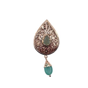 broche en forme d'amande et zomorod